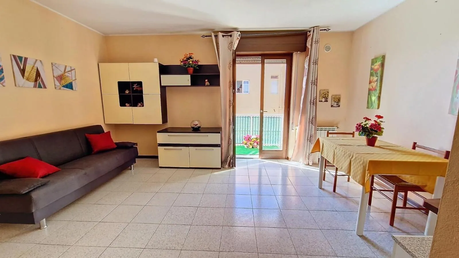 Simon House Apartment Olbia